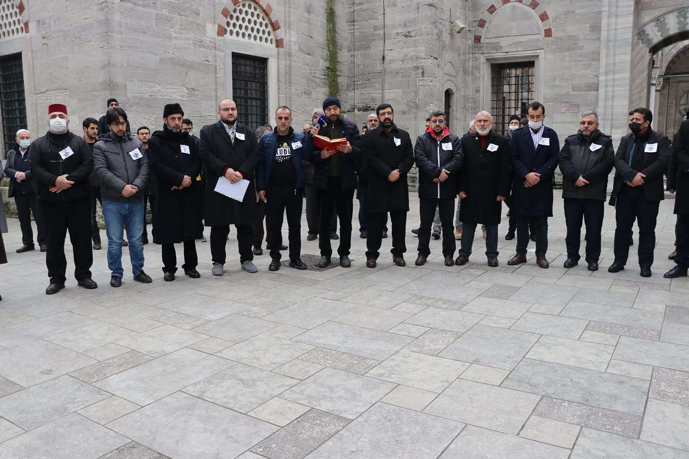 Yavuz Sultan Selim kabri başında anıldı Yavuz Sultan Selim kabri başında anıldı